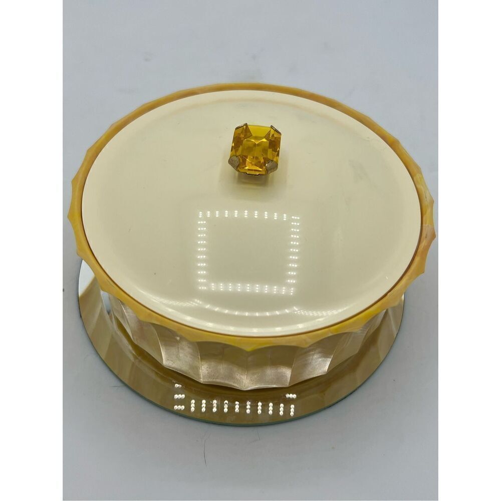 1960s Avon powfer container, Topaz beauty .stunning Vintage Condition. Must Have